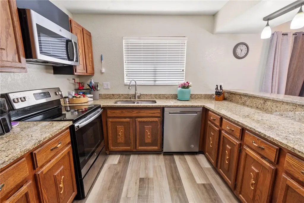 1836 N Crystal Lake Drive Lakeland FL 33801
