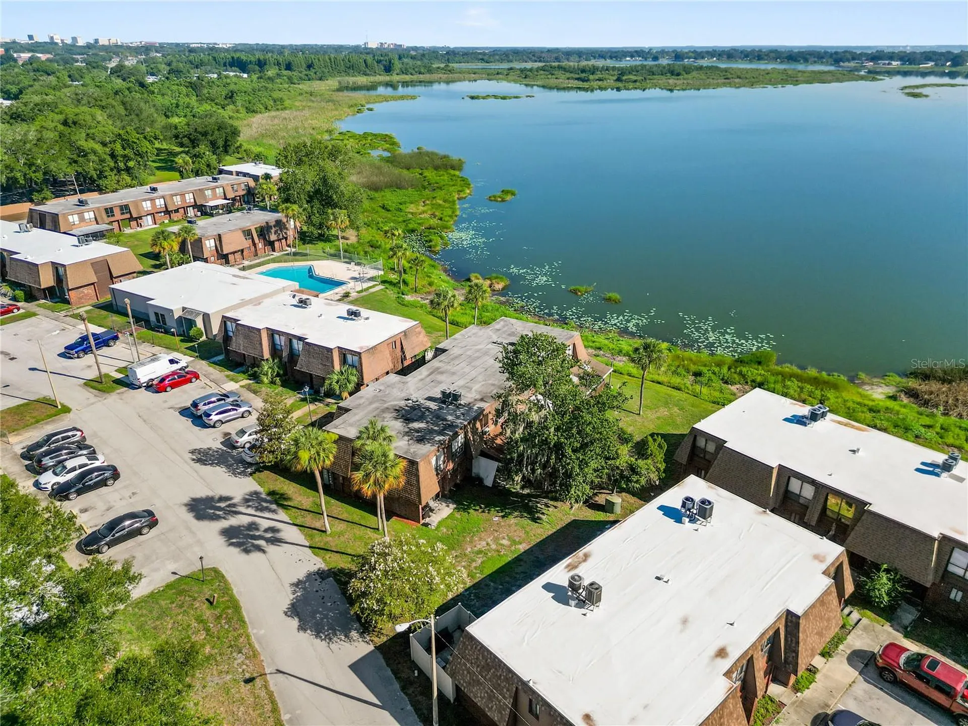 1836 N Crystal Lake Drive Lakeland FL 33801