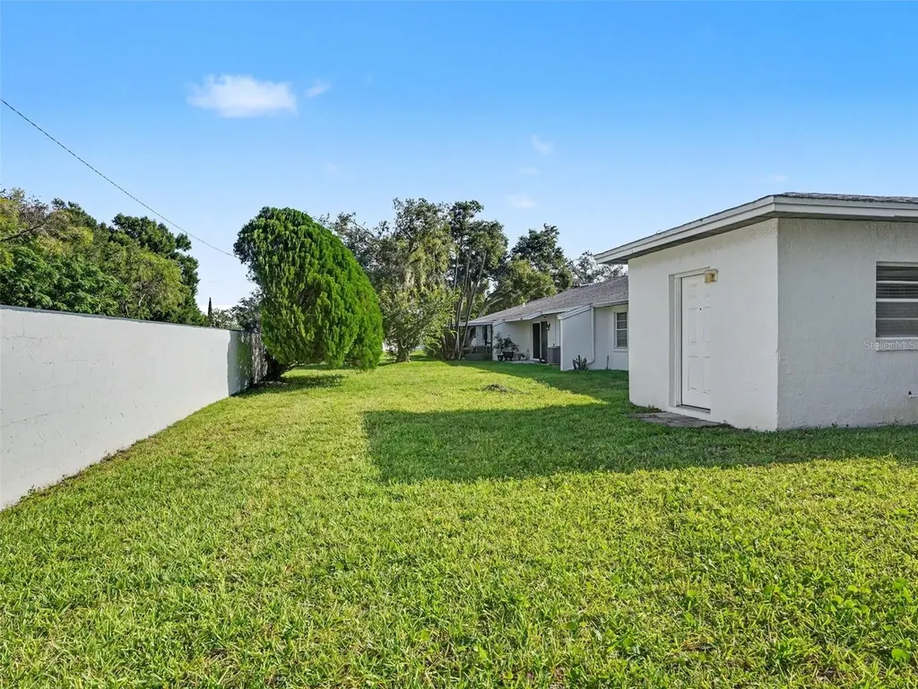 1525 Oakview Circle SE Winter Haven FL 33880