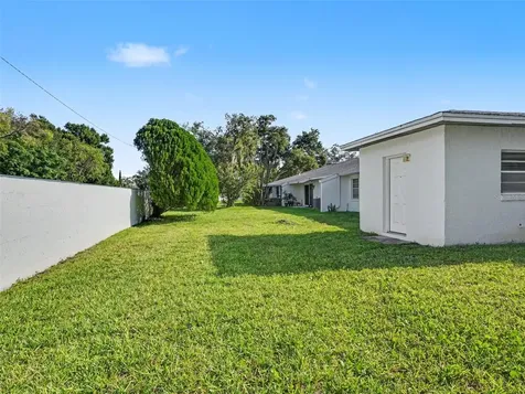 1525 Oakview Circle SE Winter Haven FL 33880