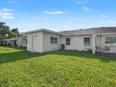 1525 Oakview Circle SE Winter Haven FL 33880