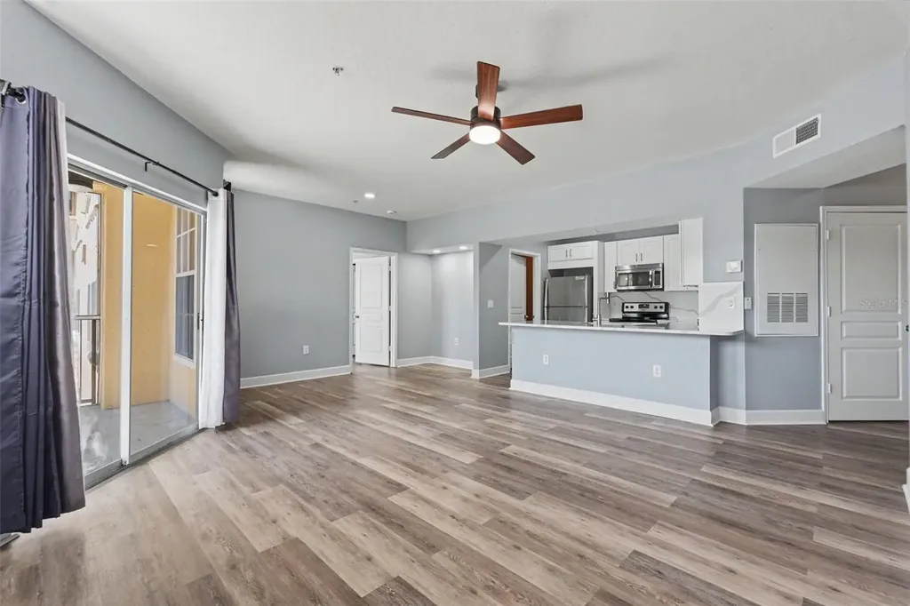 5125 Palm Springs Boulevard Tampa FL 33647