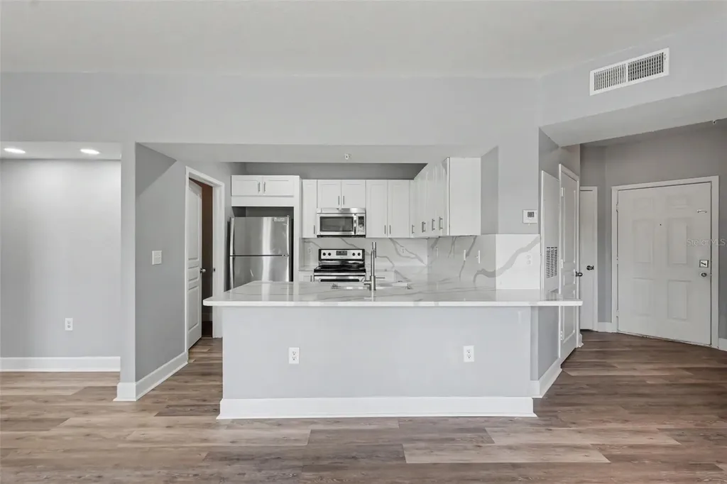 5125 Palm Springs Boulevard Tampa FL 33647