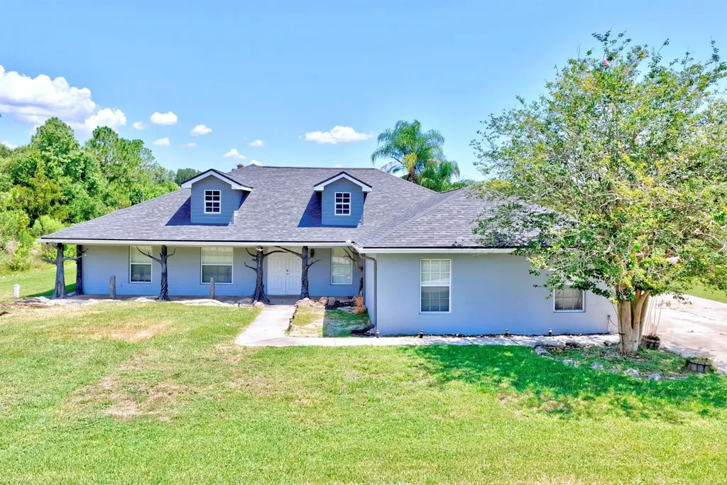 110 Gates Avenue Lake Placid FL 33852