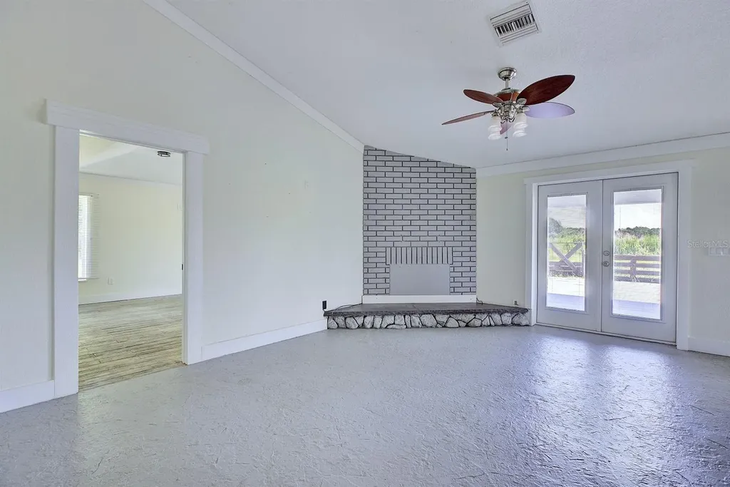 110 Gates Avenue Lake Placid FL 33852