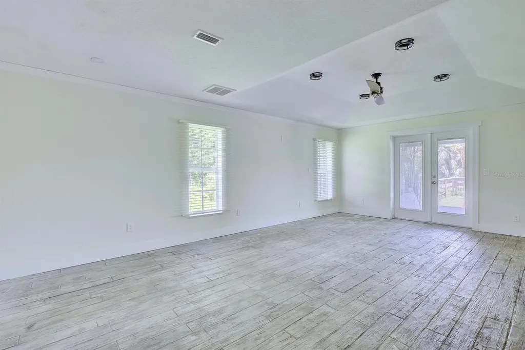 110 Gates Avenue Lake Placid FL 33852