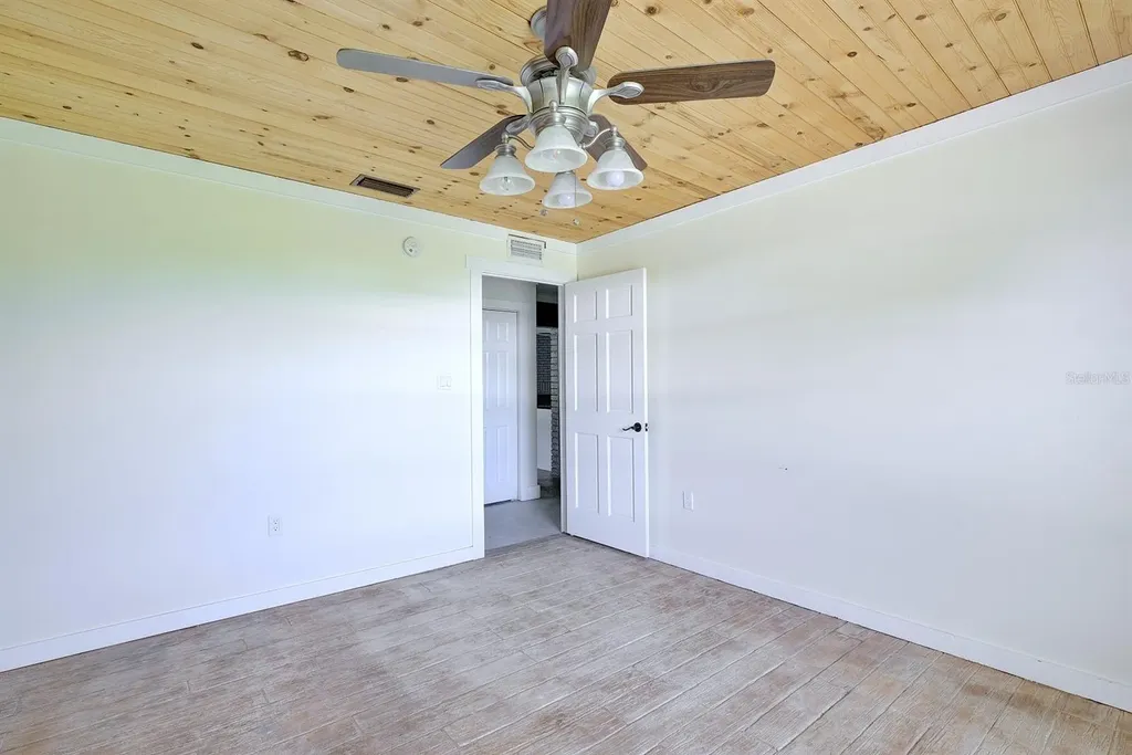 110 Gates Avenue Lake Placid FL 33852