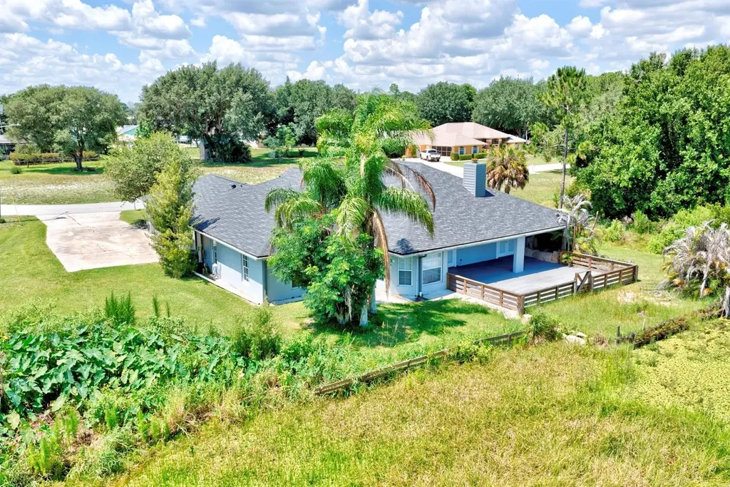 110 Gates Avenue Lake Placid FL 33852