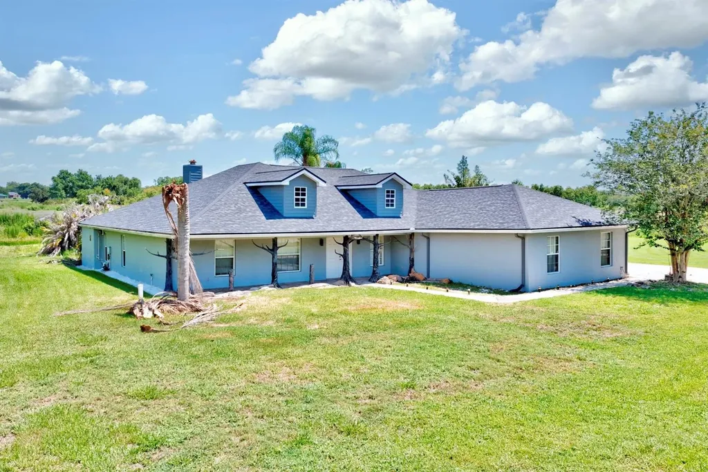 110 Gates Avenue Lake Placid FL 33852