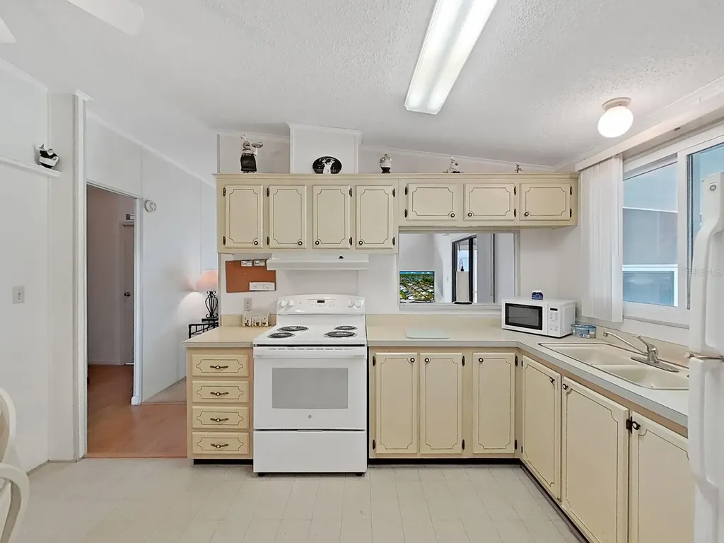 1802 Sherwood Hill Drive Lakeland FL 33810