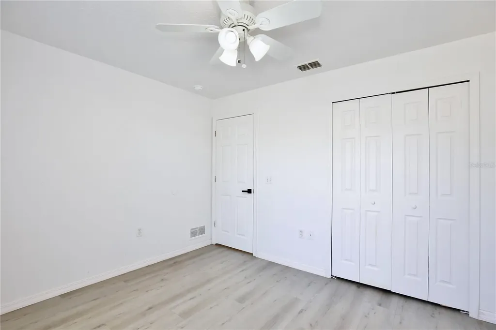 1687 Brewton Circle Deltona FL 32738