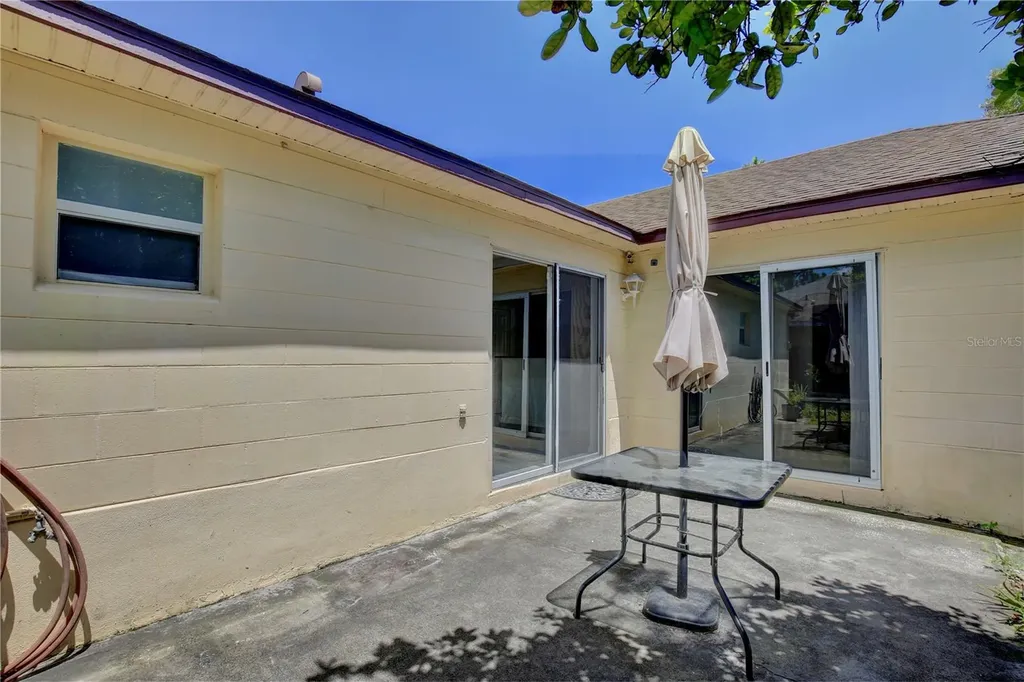 1687 Brewton Circle Deltona FL 32738