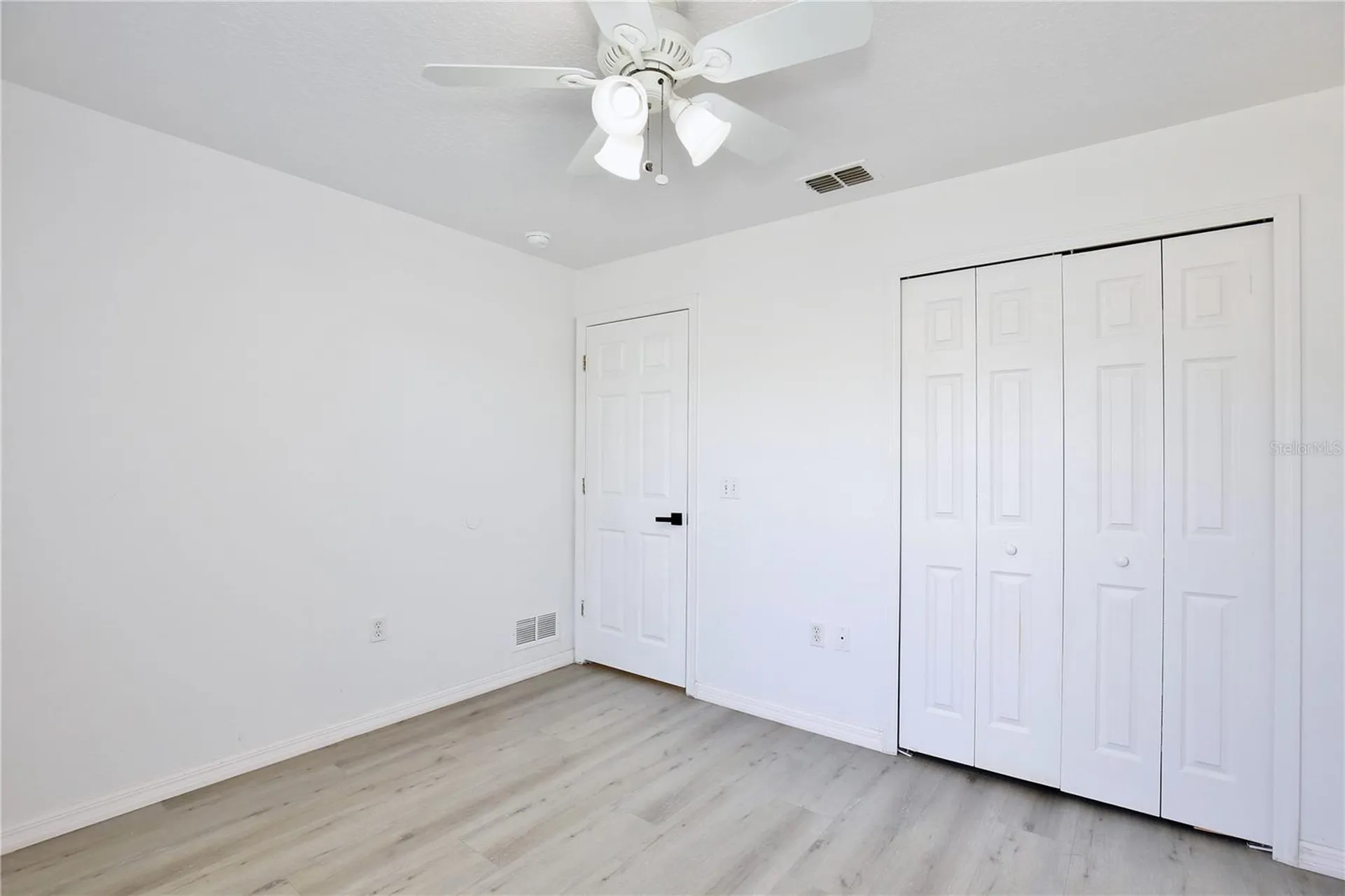 1687 Brewton Circle Deltona FL 32738