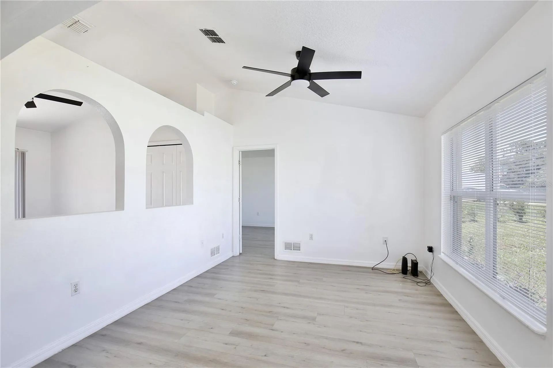 1687 Brewton Circle Deltona FL 32738