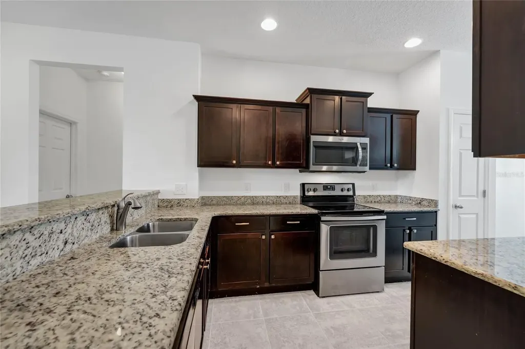 4824 Poolside Drive St Cloud FL 34769
