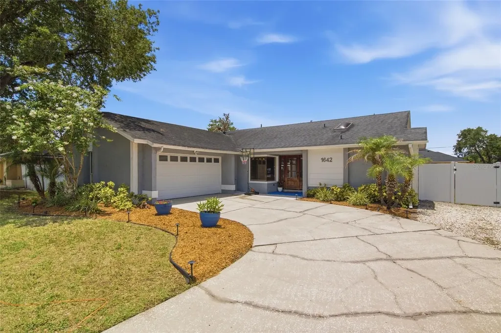 1642 Colleen Drive Orlando FL 32809