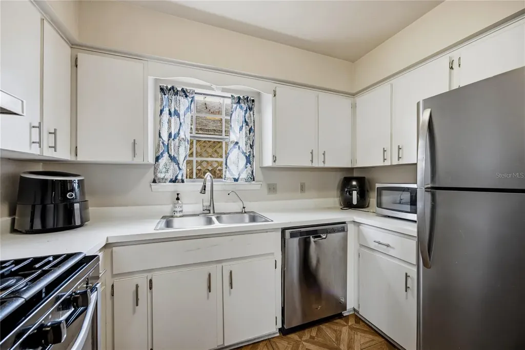 2951 SW 40th Avenue Gainesville FL 32608