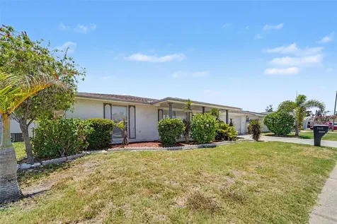 7006 Maplehurst Drive Port Richey FL 34668