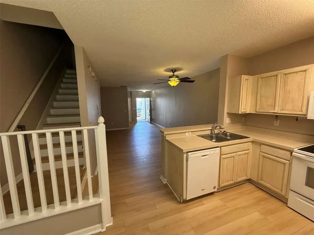 6030 Osprey Lake Circle Riverview FL 33578