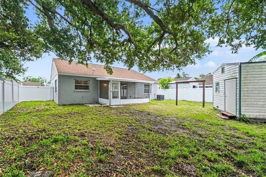8304 Natchez Street Tampa FL 33637