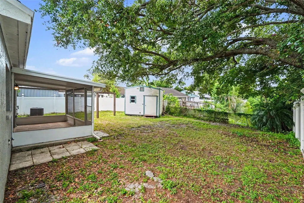 8304 Natchez Street Tampa FL 33637