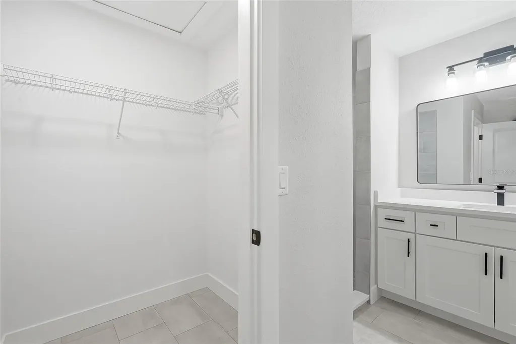 16335 Force Road Weeki Wachee FL 34614