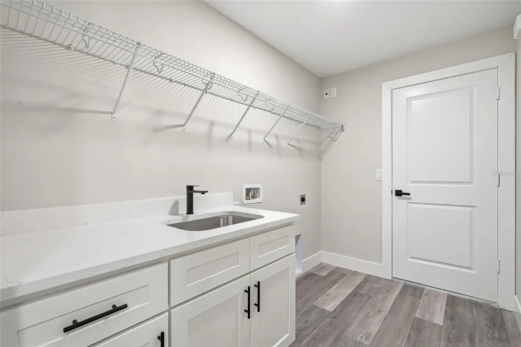 16335 Force Road Weeki Wachee FL 34614