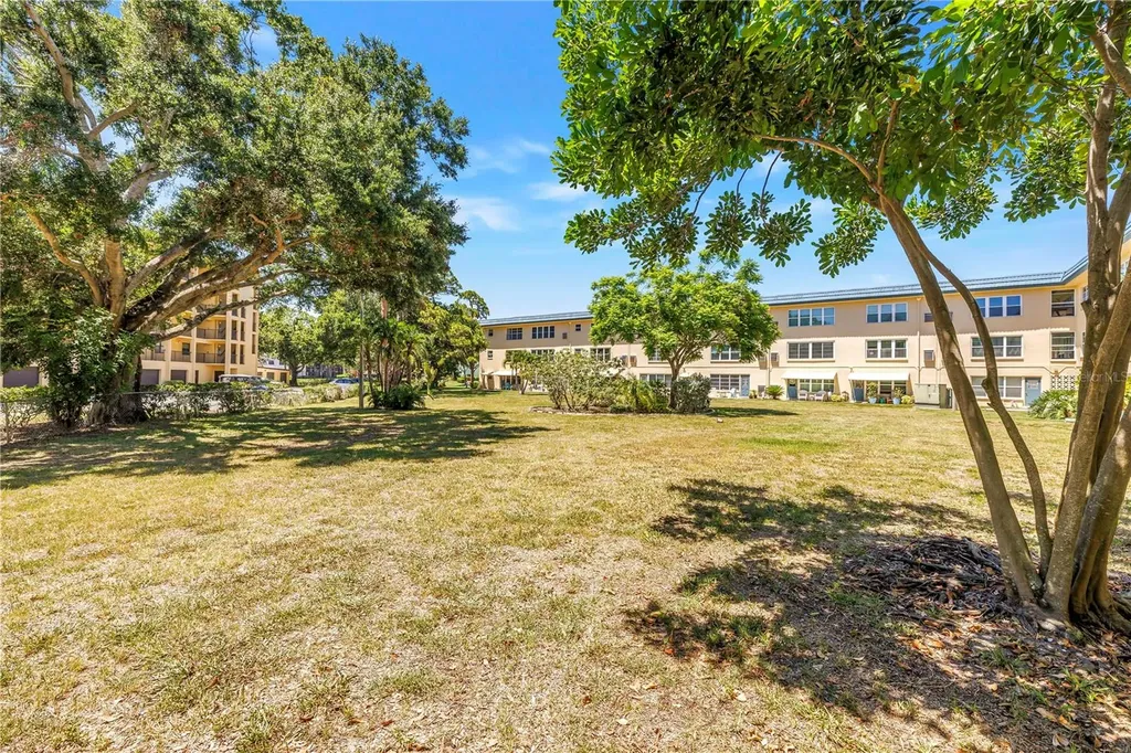 5750 80th Street N St Petersburg FL 33709