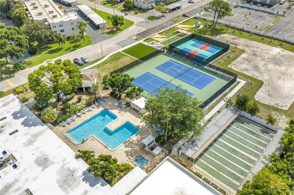 5750 80th Street N St Petersburg FL 33709