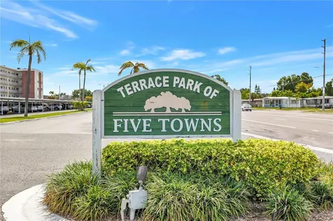5750 80th Street N St Petersburg FL 33709
