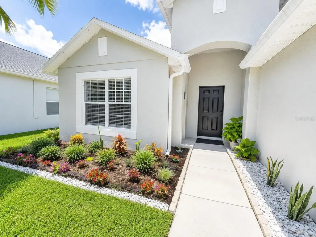 1926 Darlin Circle Orlando FL 32820