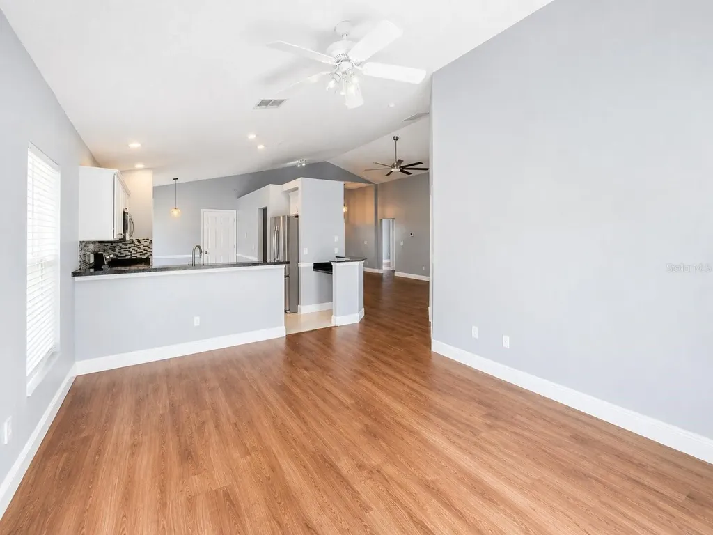 1926 Darlin Circle Orlando FL 32820