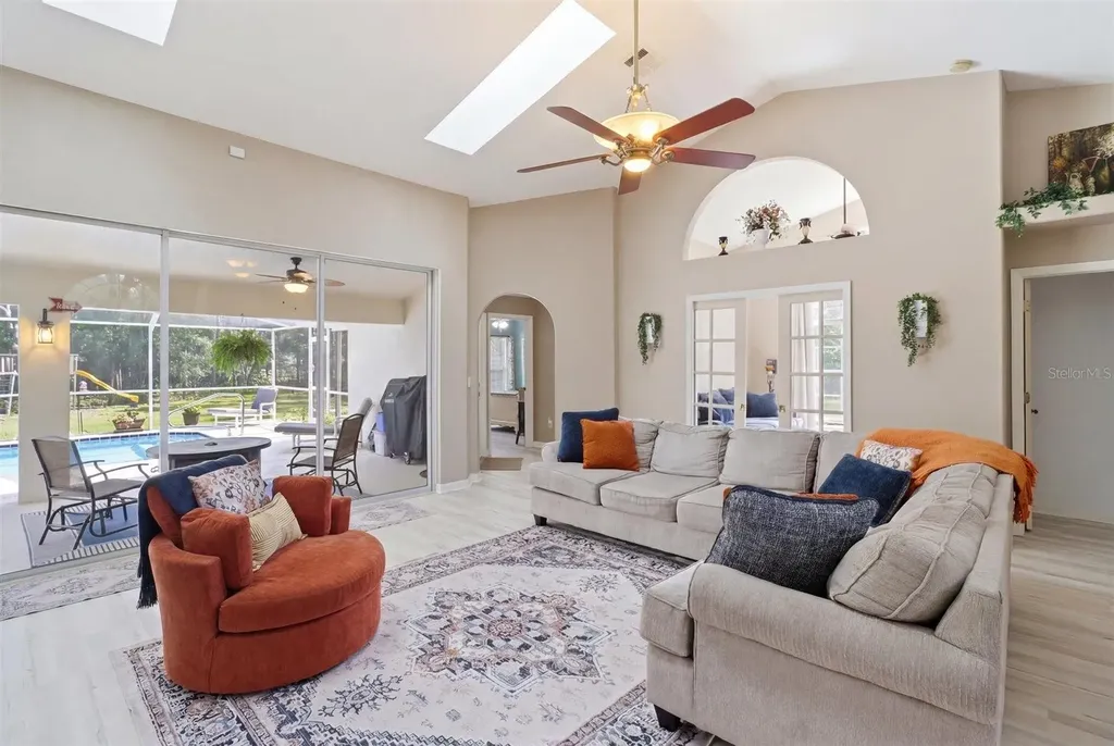 1131 E Bluebird Court Hernando FL 34442