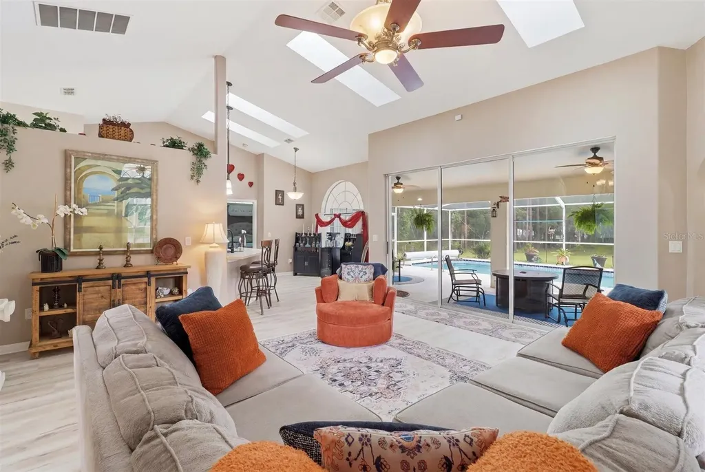1131 E Bluebird Court Hernando FL 34442