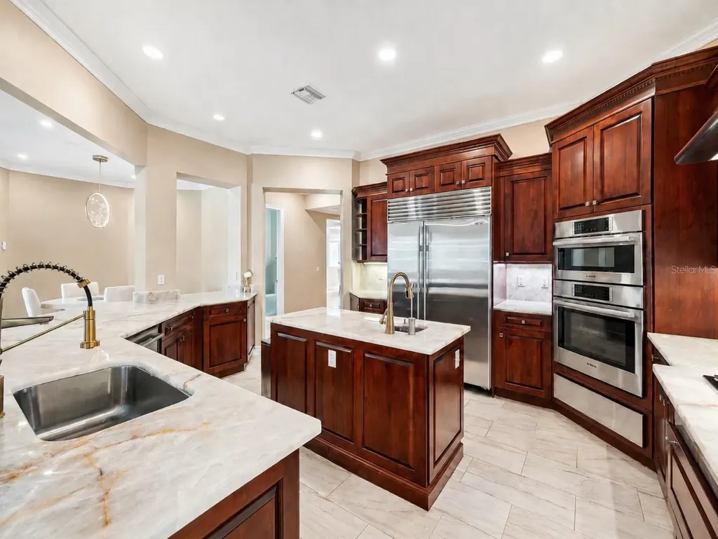 2280 Mackenzie Court Clearwater FL 33765