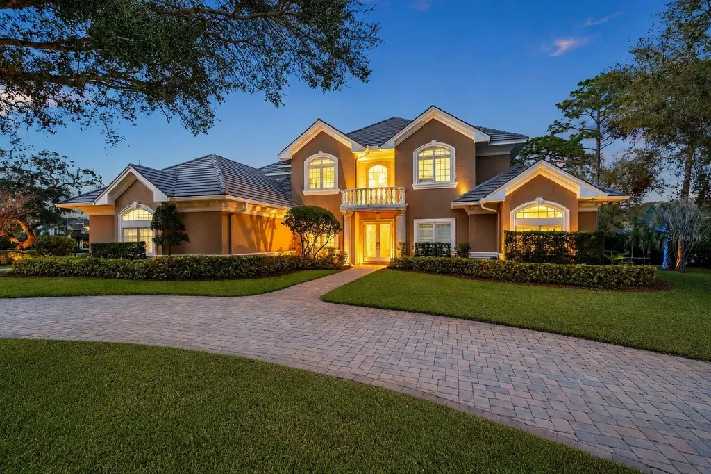 2280 Mackenzie Court Clearwater FL 33765