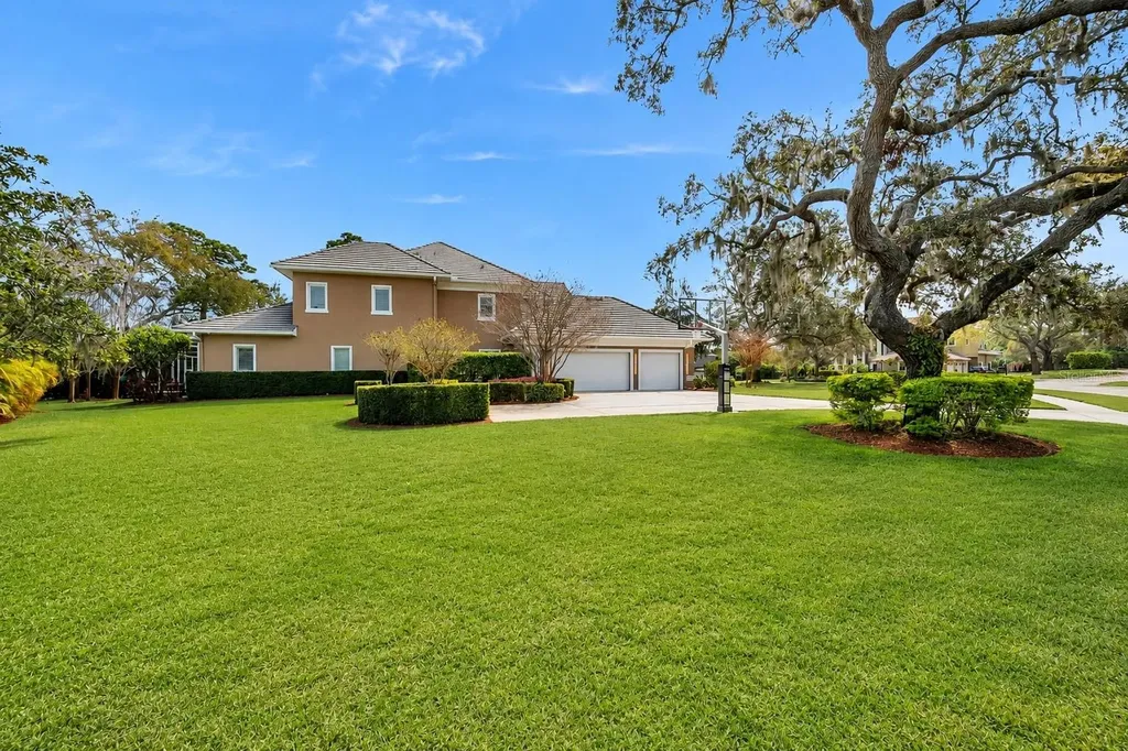 2280 Mackenzie Court Clearwater FL 33765