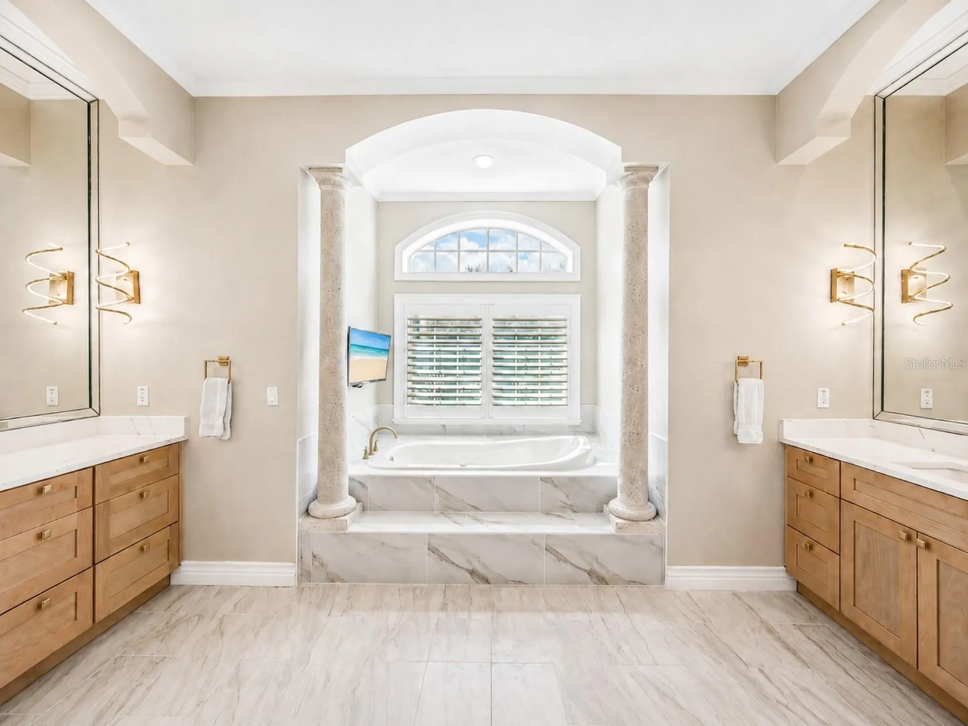 2280 Mackenzie Court Clearwater FL 33765