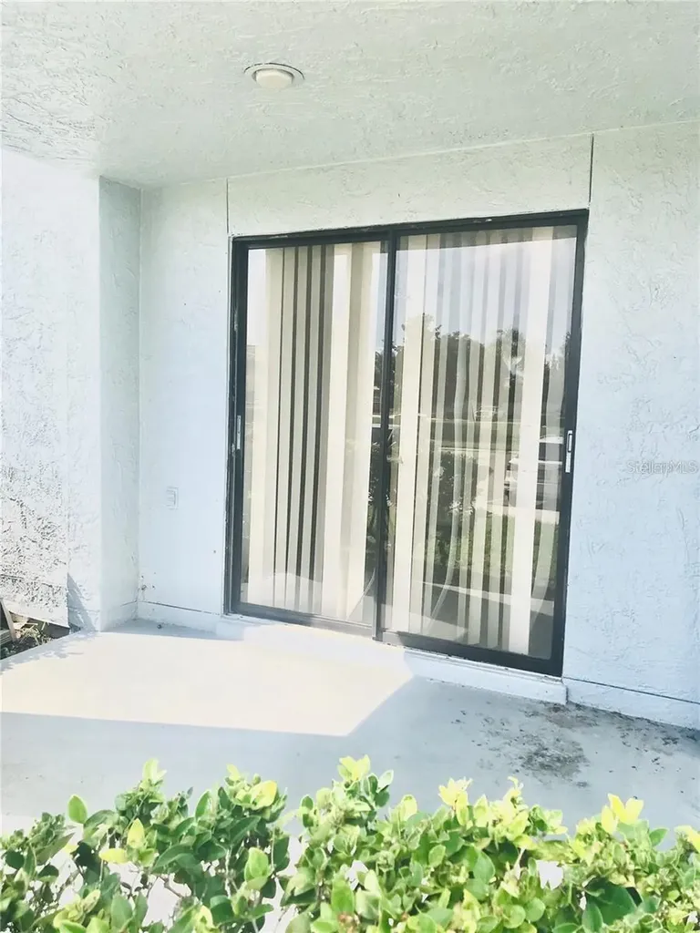 6330 Grand Bahama Circle Tampa FL 33615