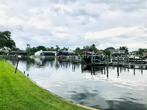 6330 Grand Bahama Circle Tampa FL 33615