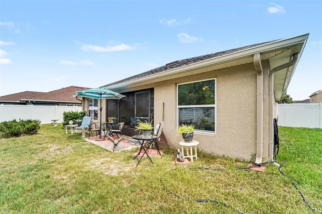 16342 Vine Cliff Avenue Hudson FL 34667