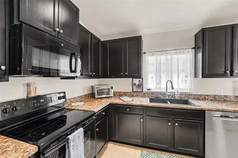 16342 Vine Cliff Avenue Hudson FL 34667