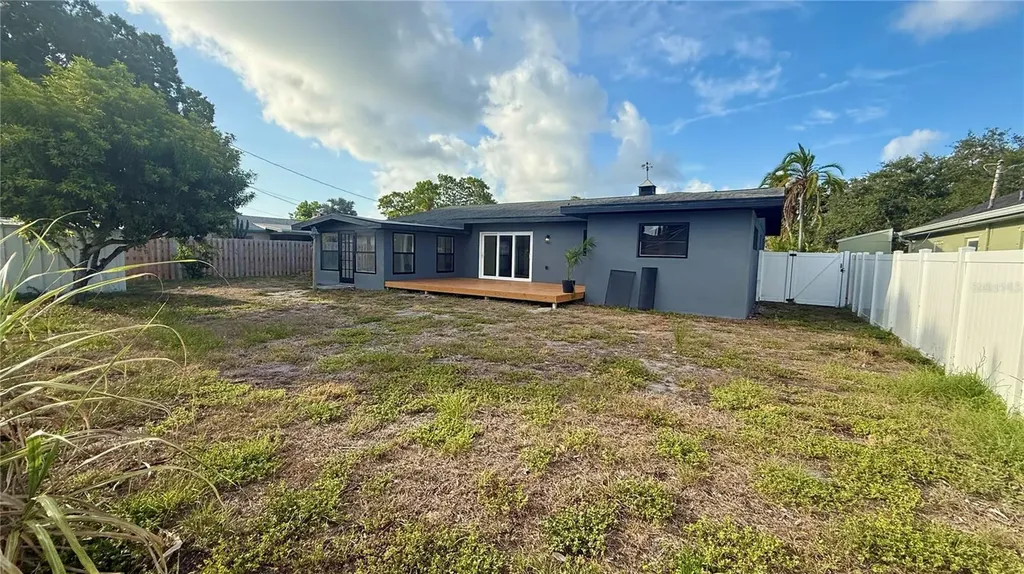 2697 66th Terrace S St Petersburg FL 33712
