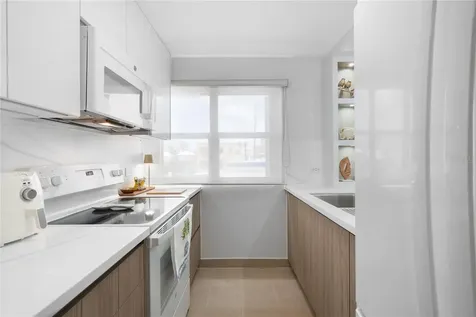 81 Kings Court San Juan PR 00911