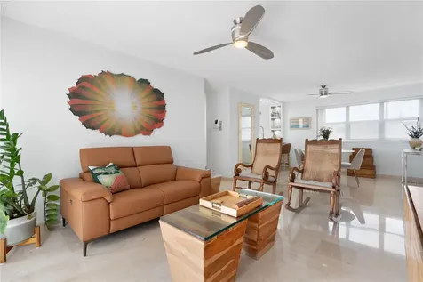 81 Kings Court San Juan PR 00911