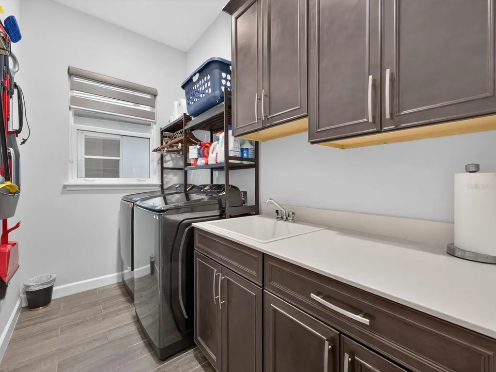196 Hampton Loop Davenport FL 33837