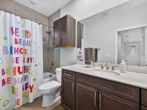 196 Hampton Loop Davenport FL 33837