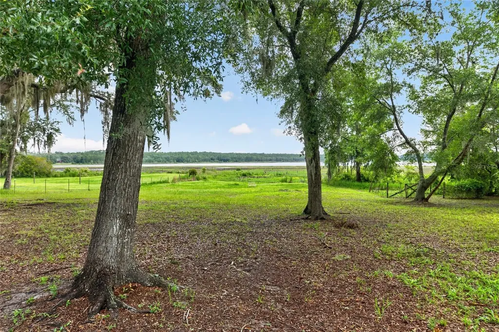 104 Long Pond Way Hawthorne FL 32640