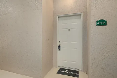 4833 Cypress Woods Drive Orlando FL 32811