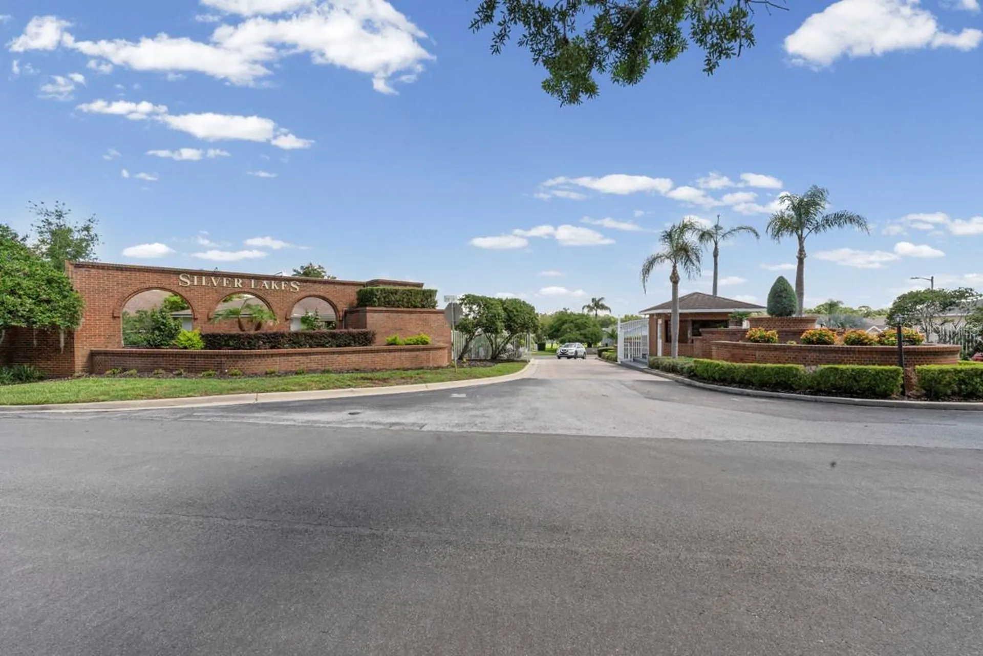 6323 Silver Lakes Drive E Lakeland FL 33810